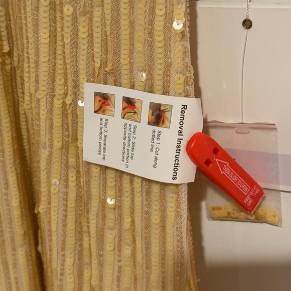 NWT Mac Duggal #5646 Embellished Butter Yellow Flutter Cap Sleeve A-Line Gown - Picture 6 of 11